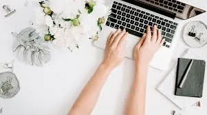 Split desk arrangement with analog clock